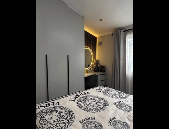 2 BEDROOM HOUSE FOR SALE IN CROFTDENE